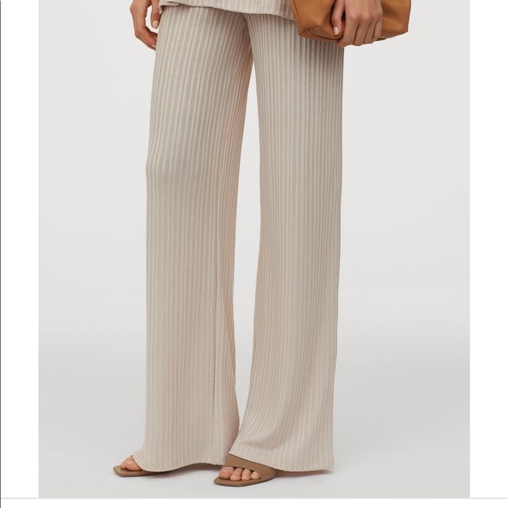 H&M ribbed beige pants